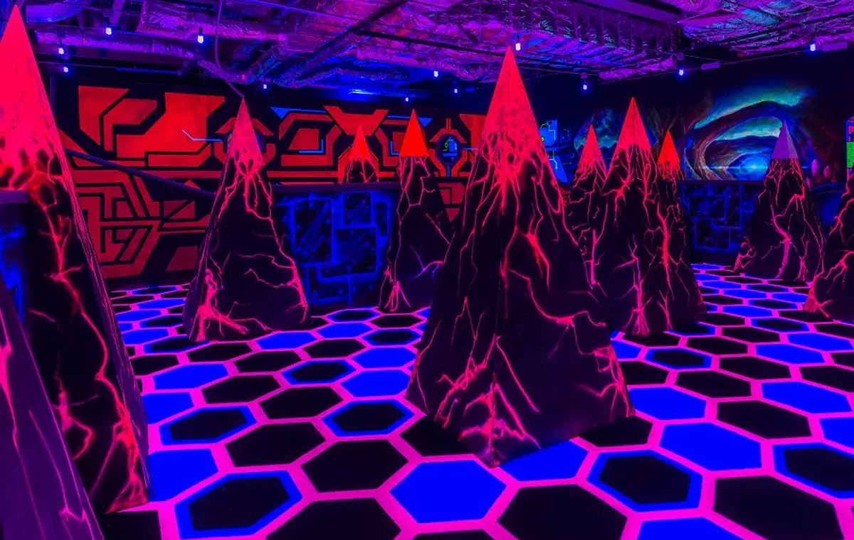 LaserLand - slide 24