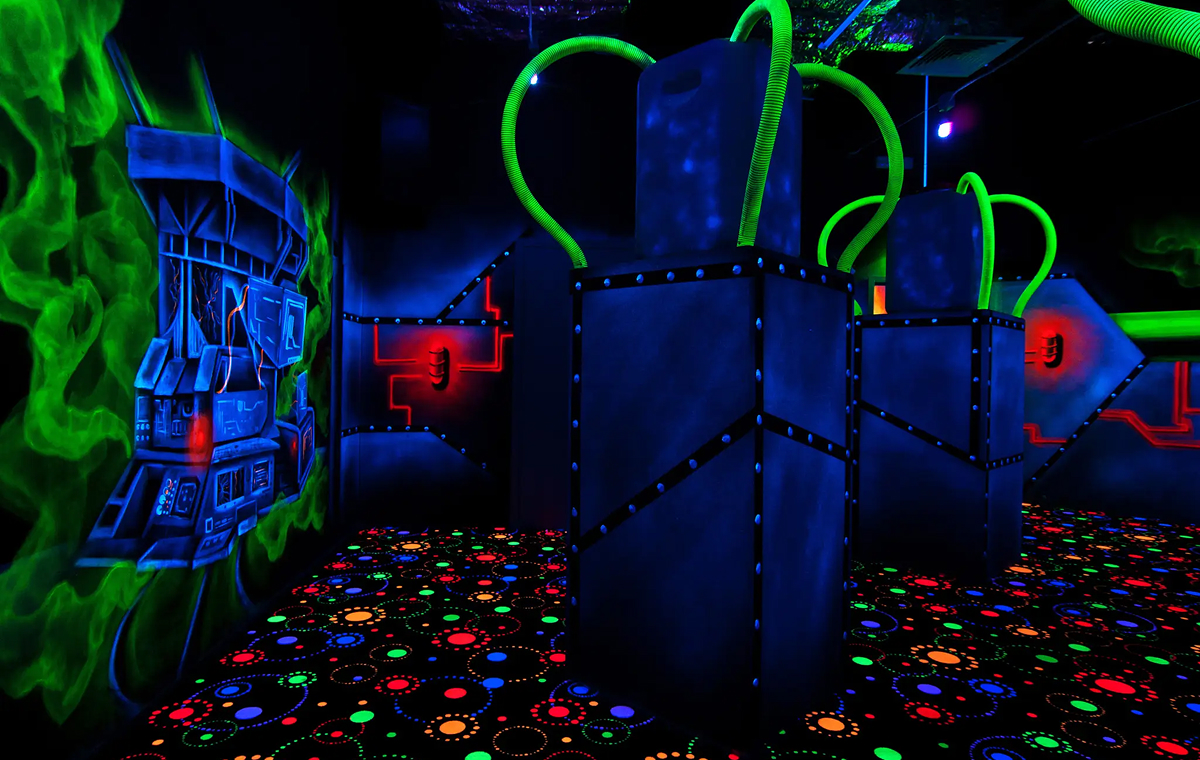 LaserLand - slide 26